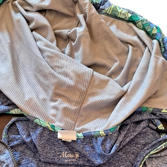 EUC Maaji Malibu Creek Hoodie Vest Cover Up Size Small - Picture 5 of 16